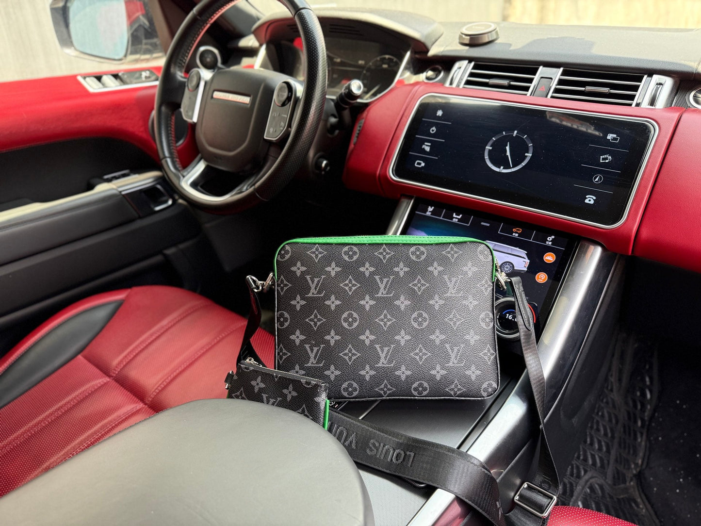 Shoulder Bags
