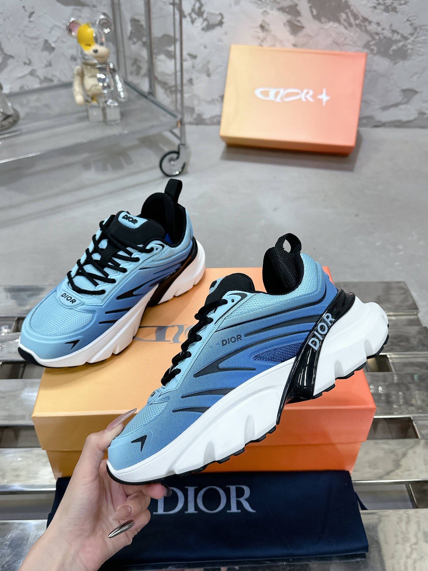 Sneakers