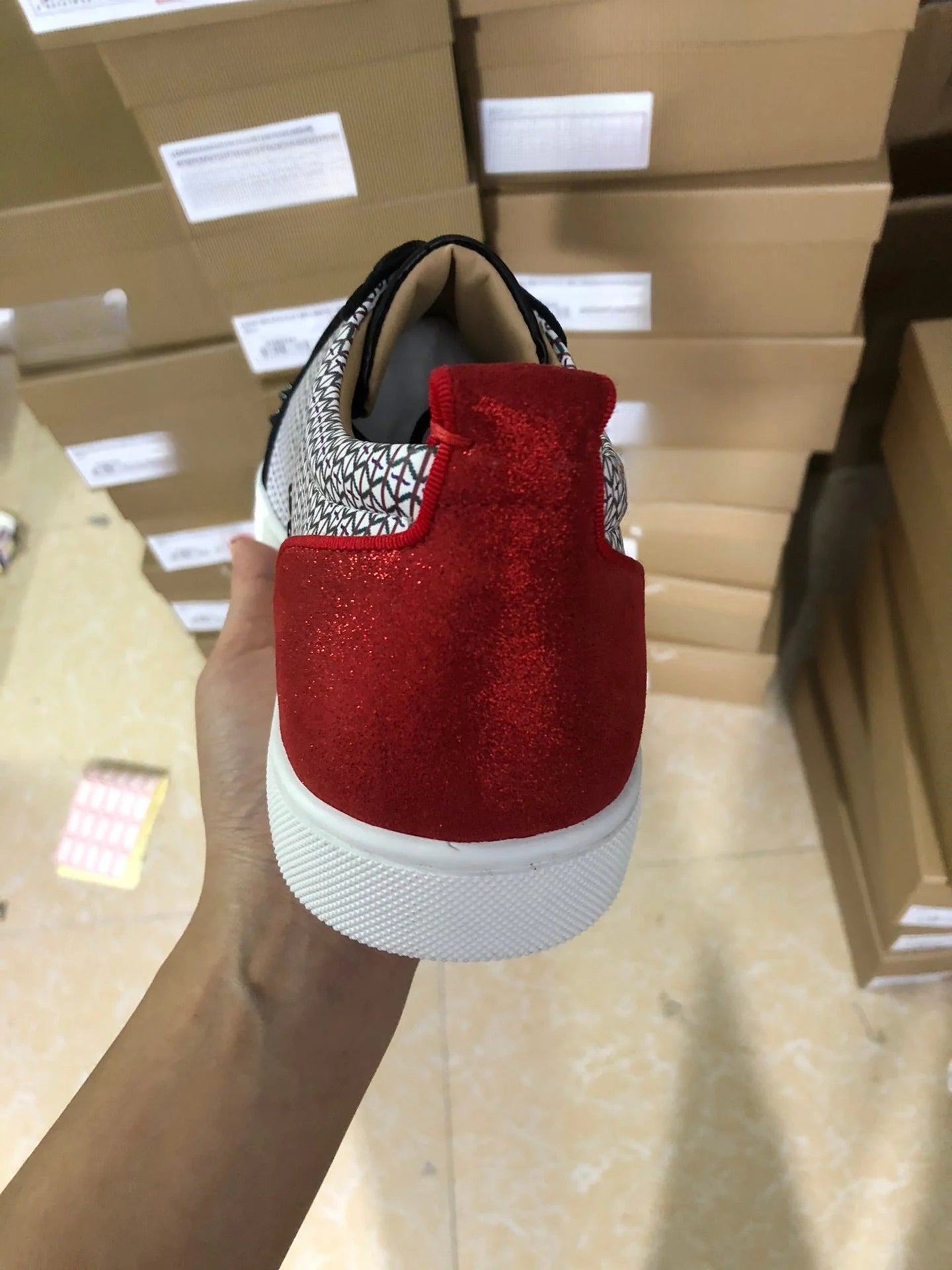 Sneaker
