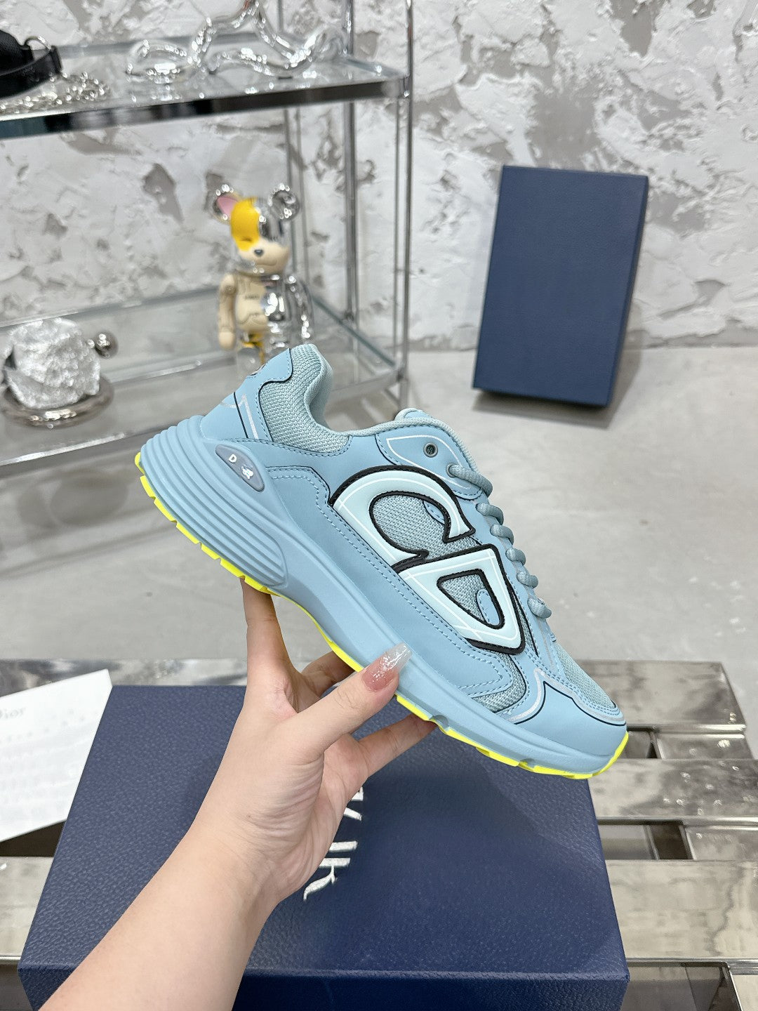 Sneakers