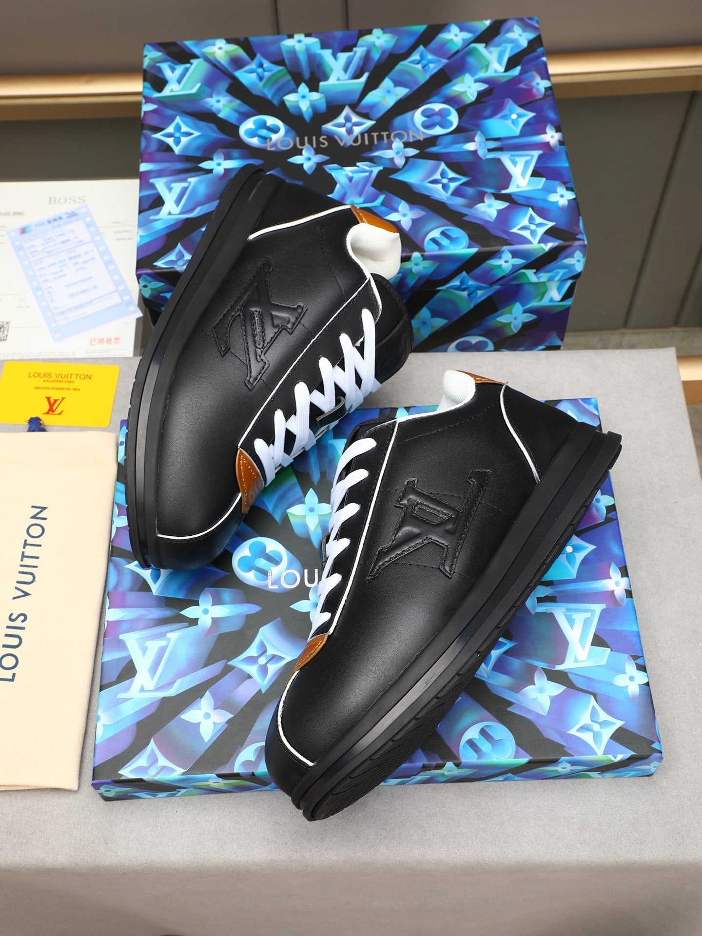 Sneakers