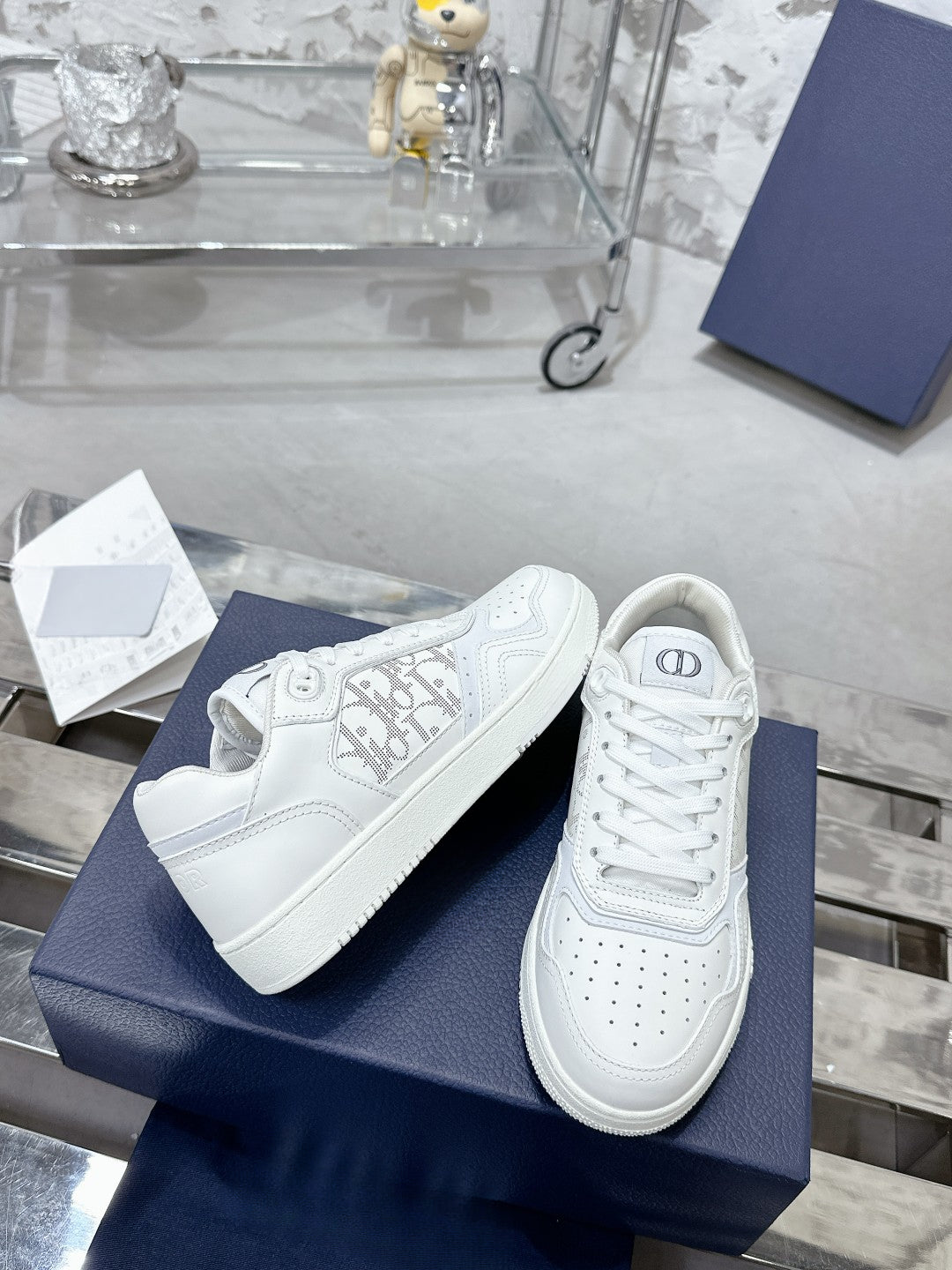 Sneakers