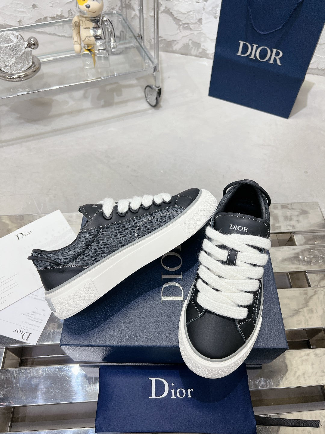 Sneakers