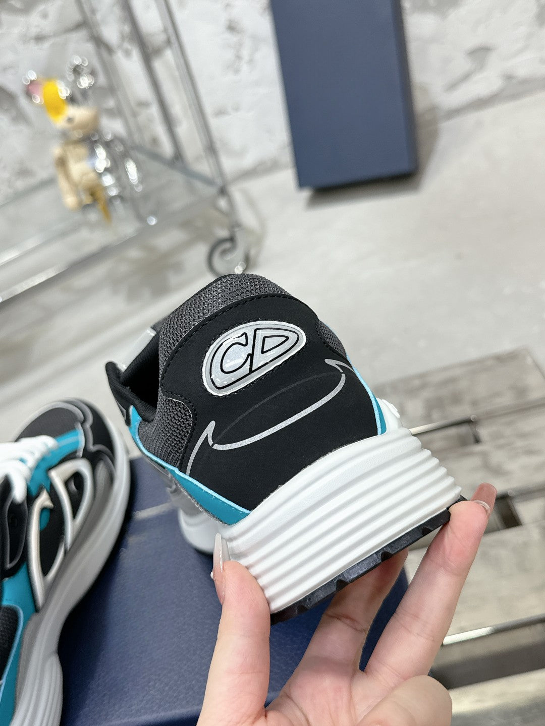 Sneakers