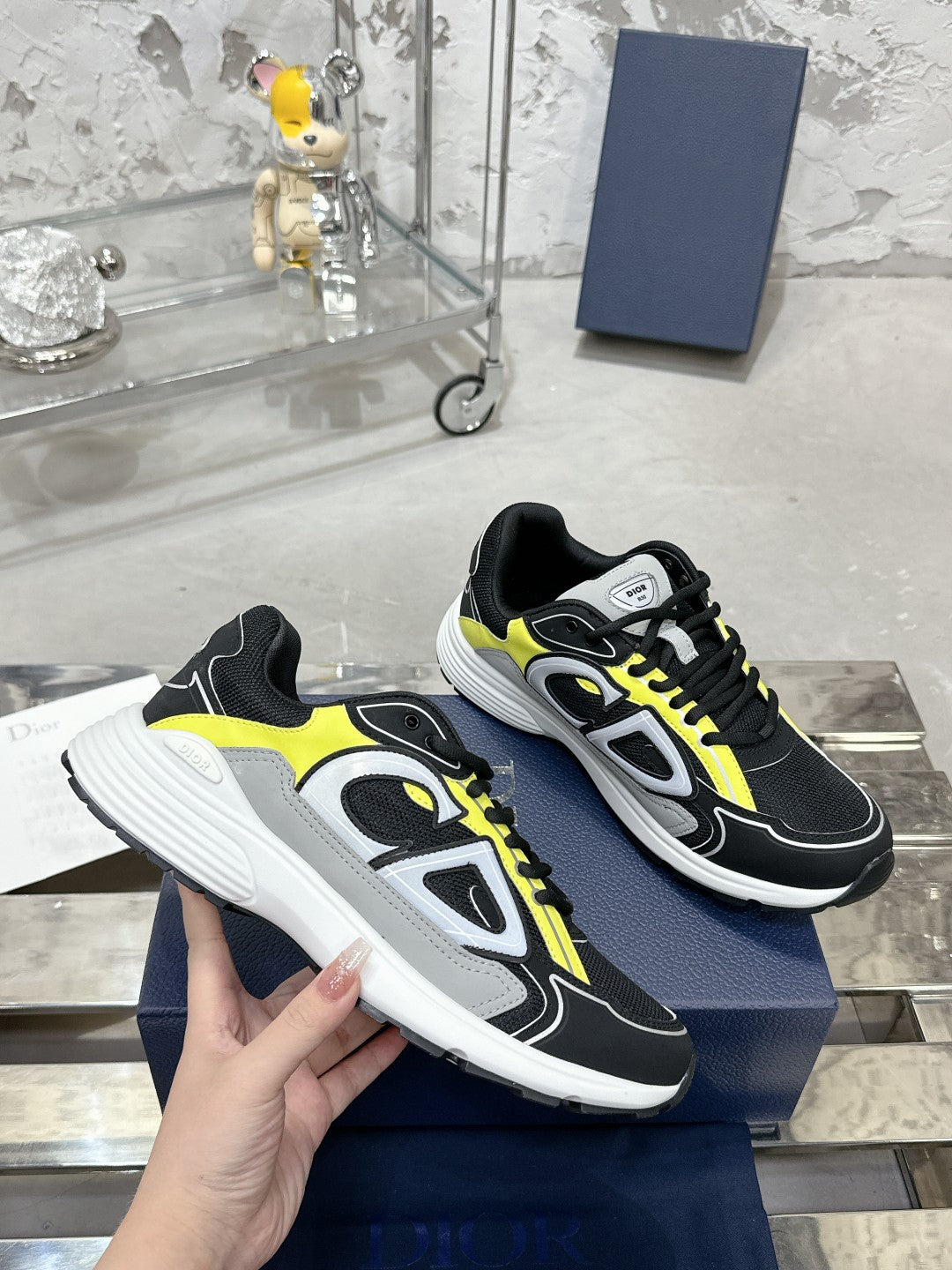 Sneakers