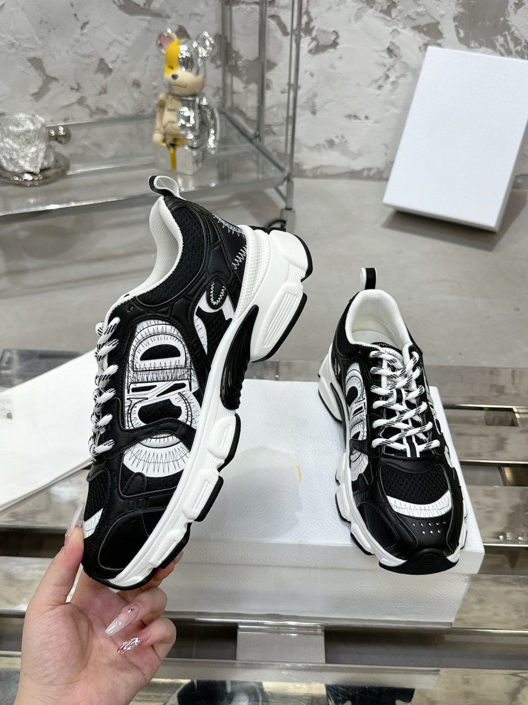 Sneakers