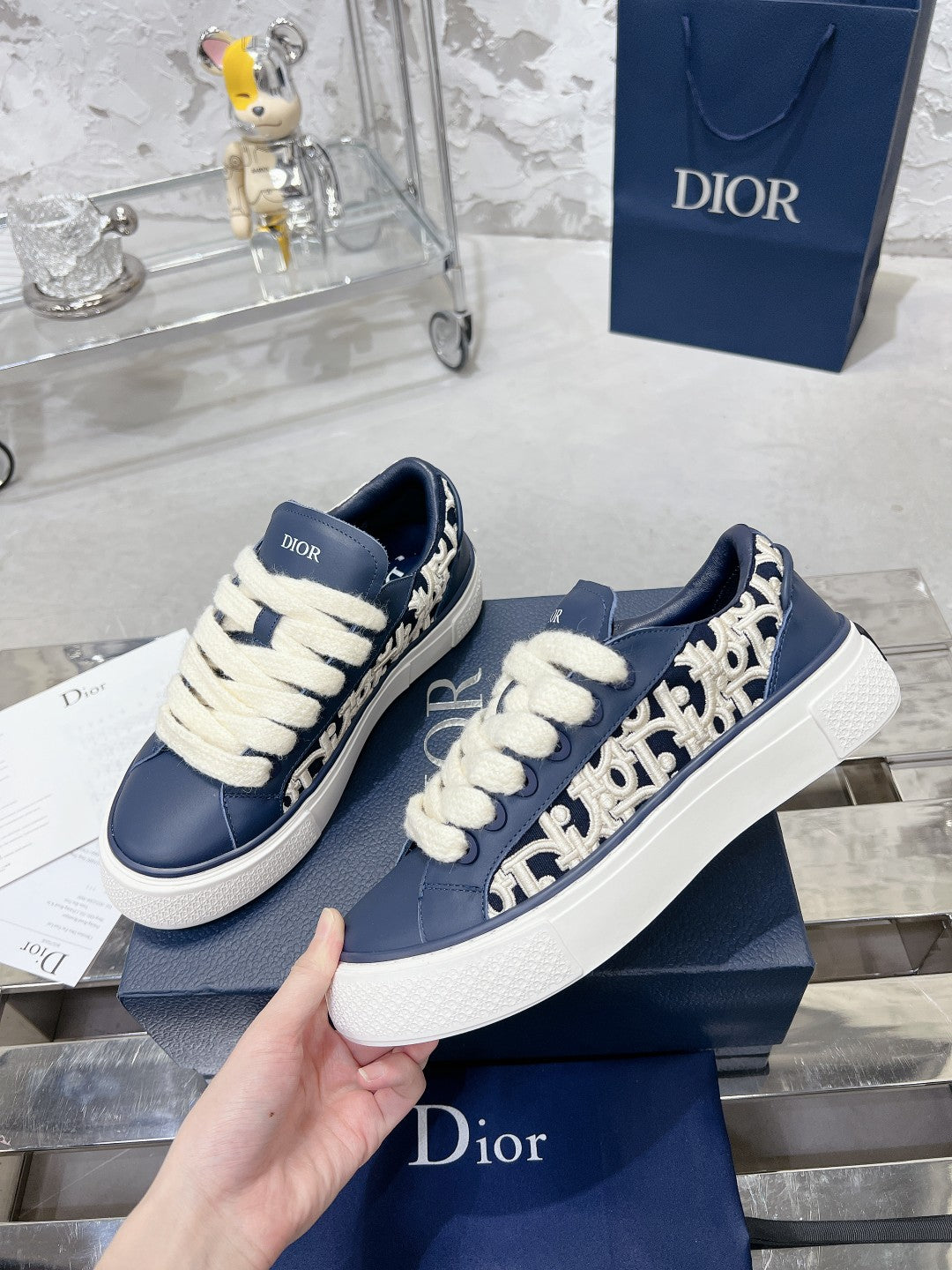 Sneakers
