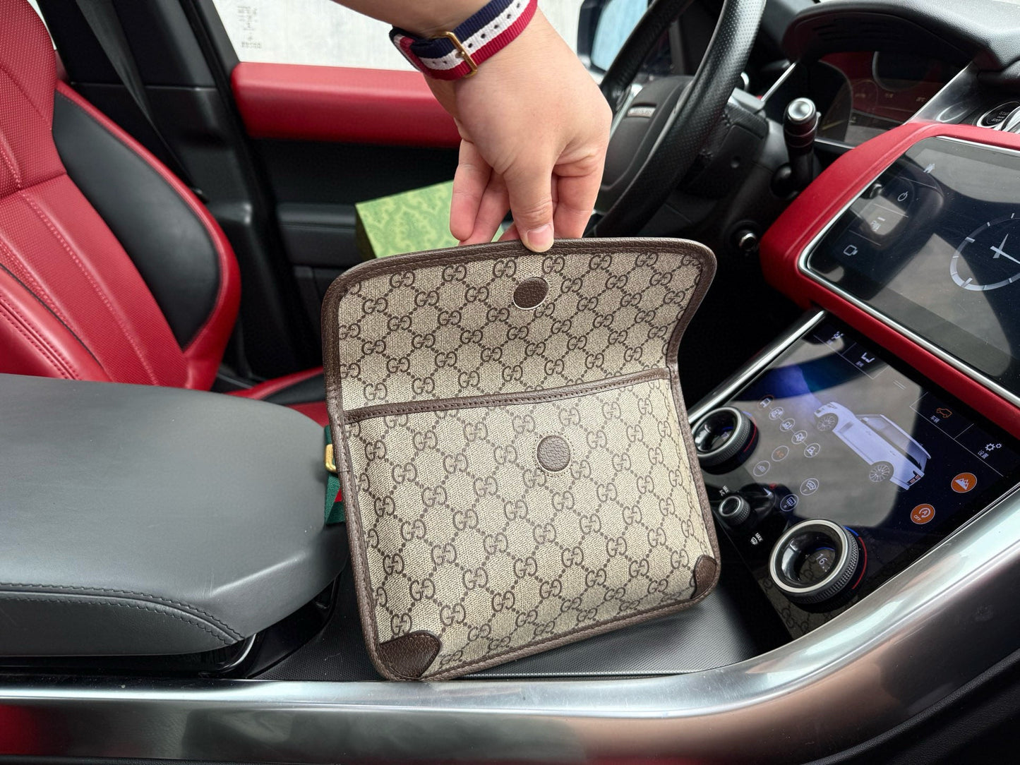 Shoulder Bags