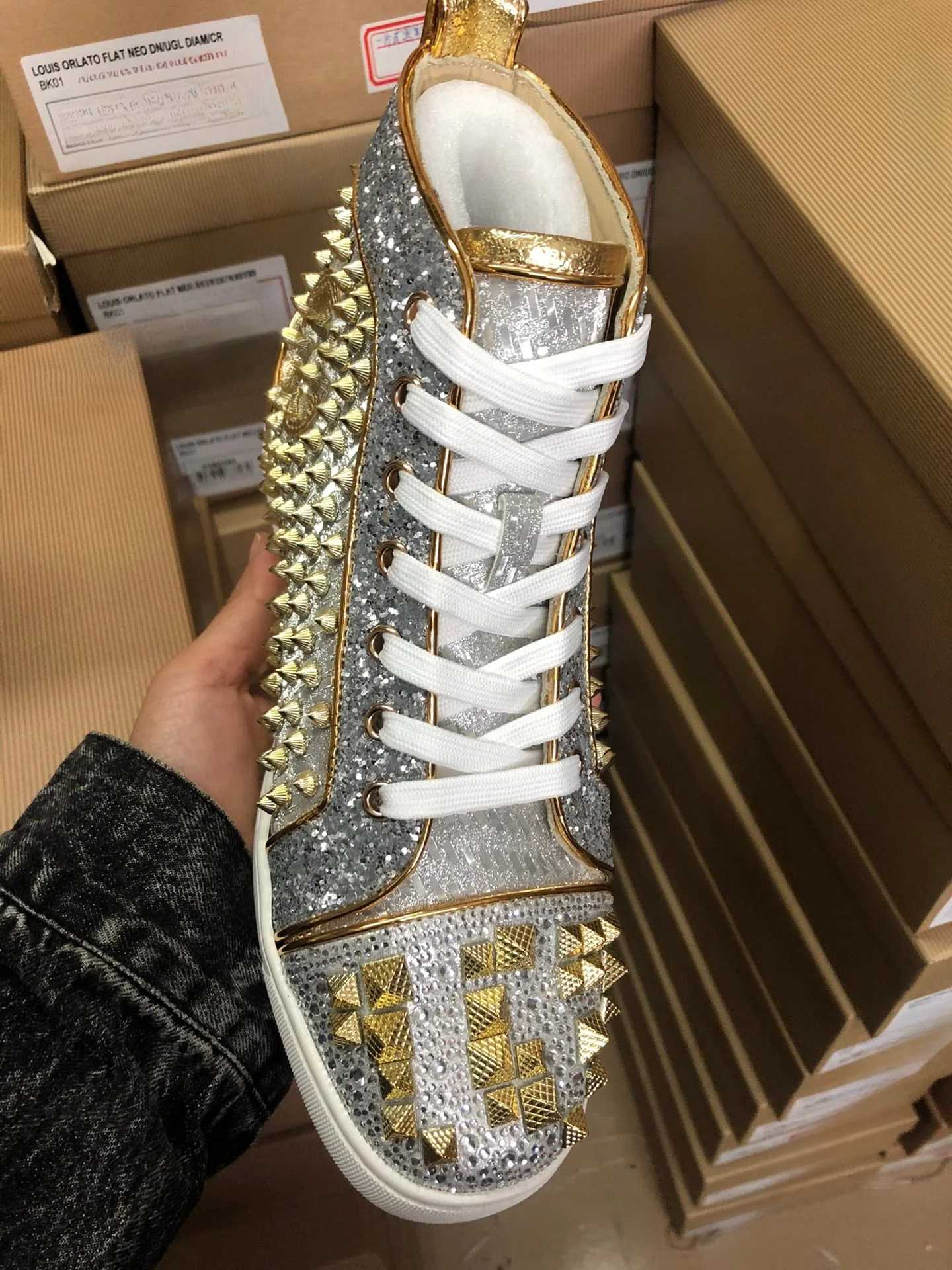 Sneakers