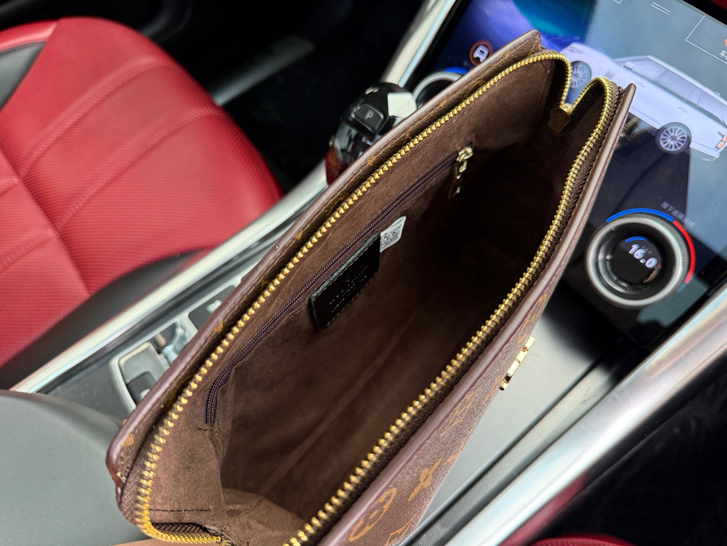 handbag