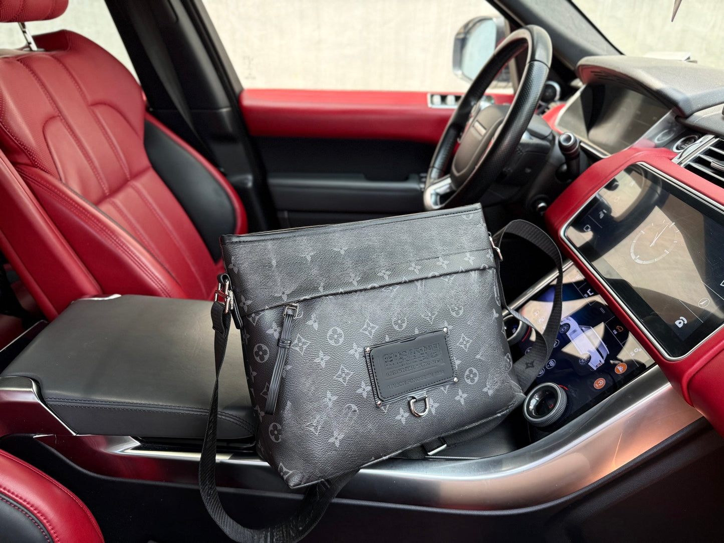 Shoulder Bags