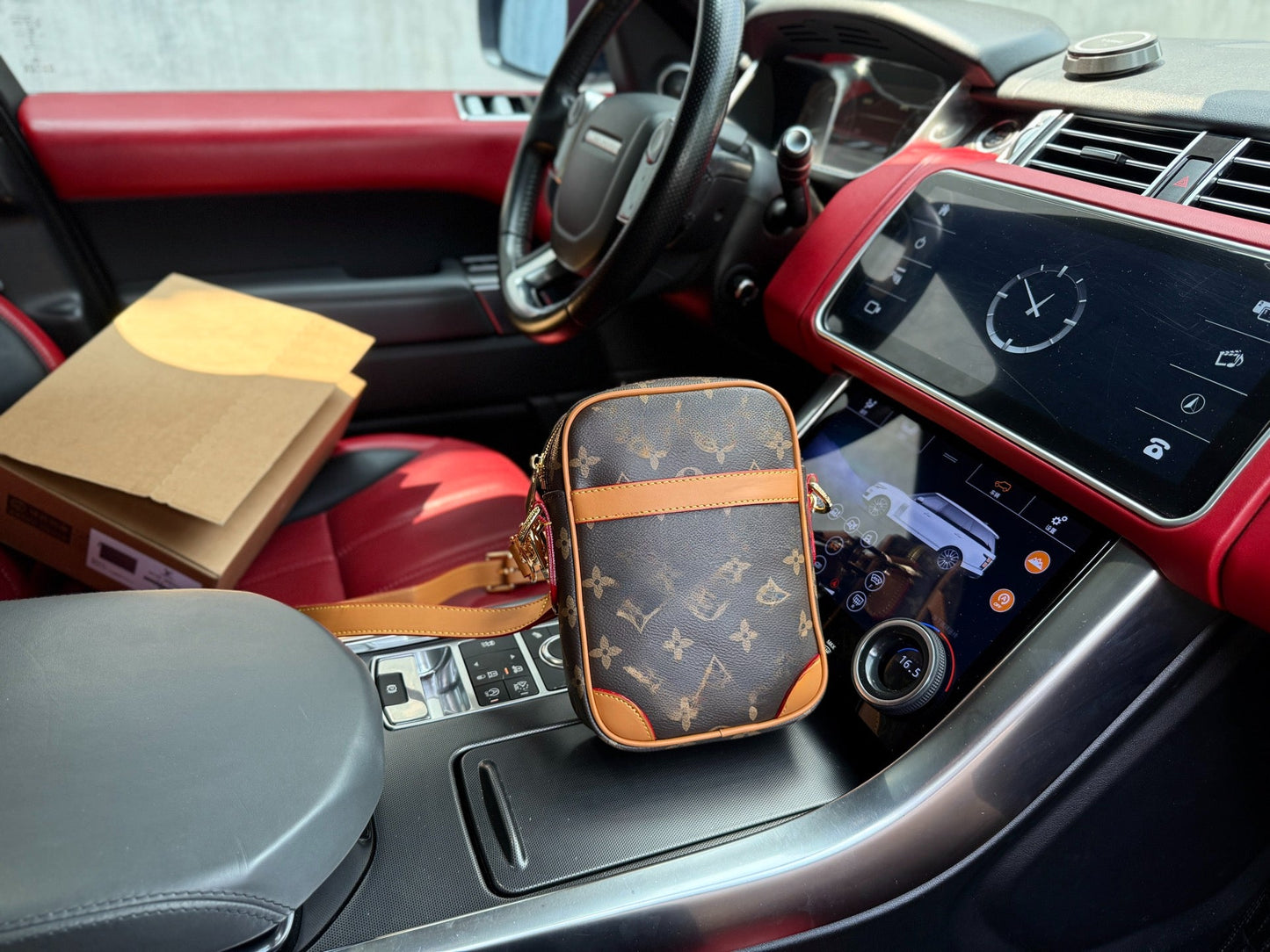 Shoulder Bags